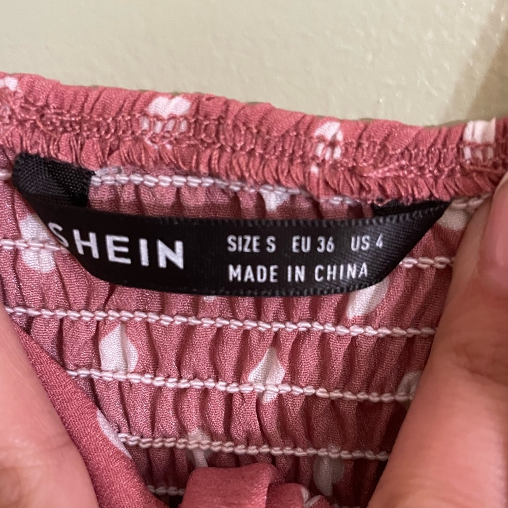 SHEIN size small pink polka-dot top - Picture 5 of 5